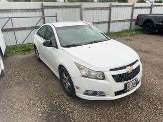 2012 Chevrolet Cruze LT w/1LT - Exterior Front Right Corner Image